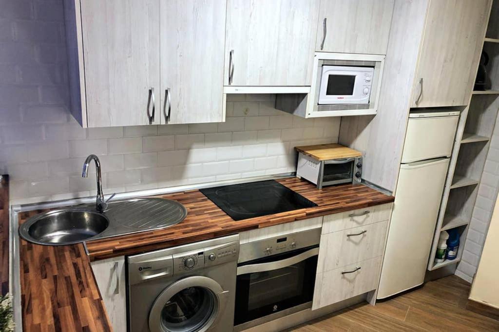 Coqueto Apartamento En Puerto Marina Con Piscina 베날마데나코스타 외부 사진