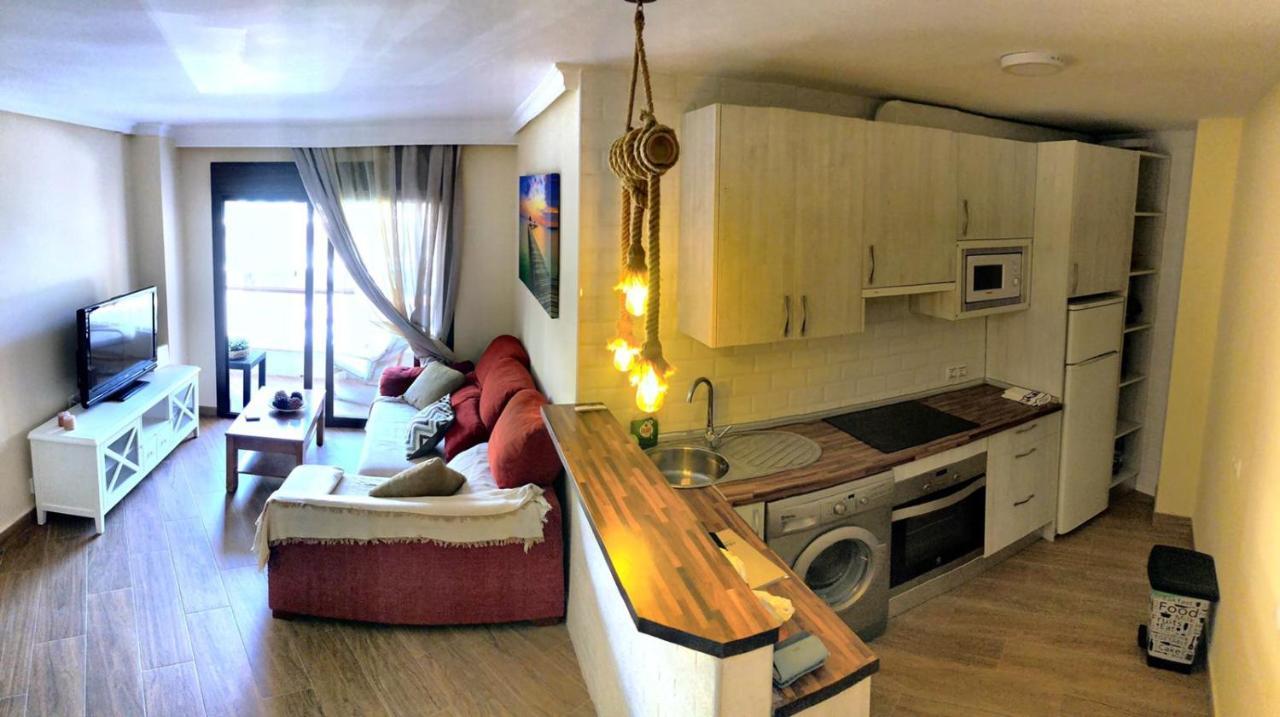 Coqueto Apartamento En Puerto Marina Con Piscina 베날마데나코스타 외부 사진
